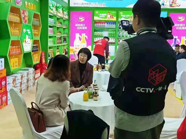 牢記初心匠心閃耀—長沙糖酒會火熱進行，頂真食品接受央視專訪！